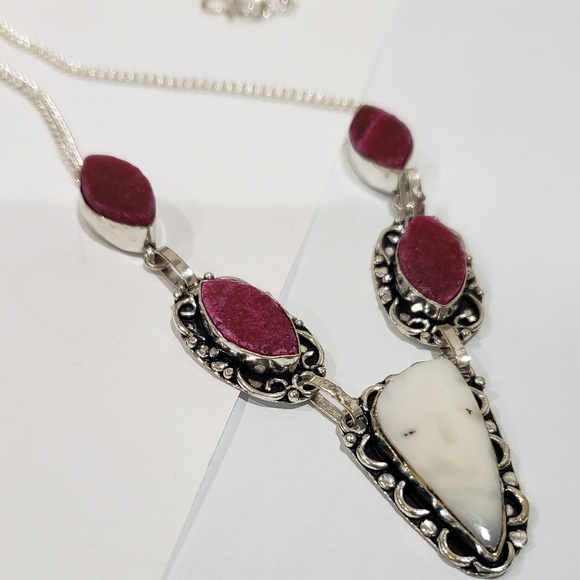 Handmade Mother Of Pearl Druzy Gemstone 925 Necklace - Picture 6 of 11